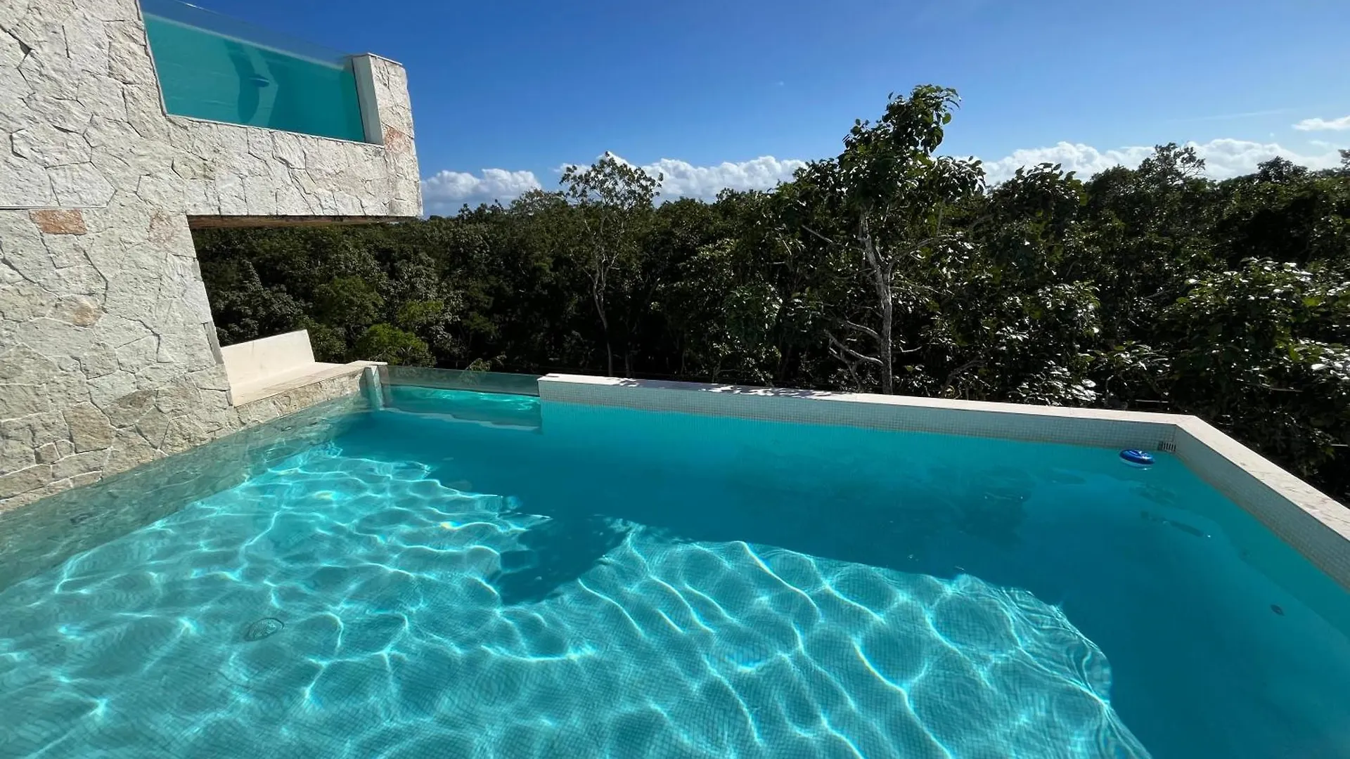 Modern 2 Bedroom 2 Bathroom Apartment In Tulum